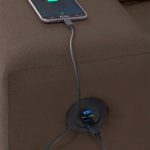 Sofá de Canto 6 Lugares Dijon com Chaise Esquerdo e Entrada USB Suede Marrom - Imagem 4